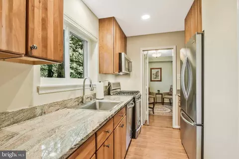8706 Clydesdale Rd, Springfield, VA 22151 photo 12