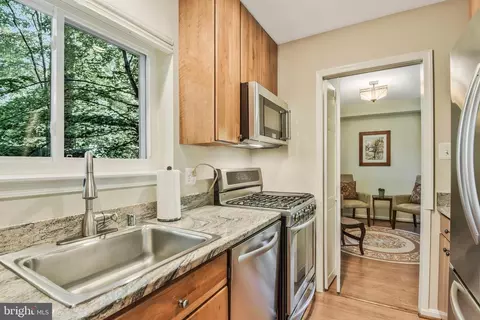 8706 Clydesdale Rd, Springfield, VA 22151 photo 13