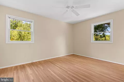 6915 Hadlow Dr, Springfield, VA 22152 photo 17