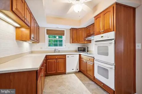 12123 Stirrup Rd, Reston, VA 20191 photo 12