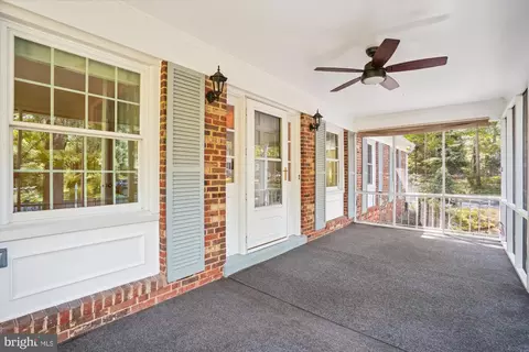 12123 Stirrup Rd, Reston, VA 20191 photo 6