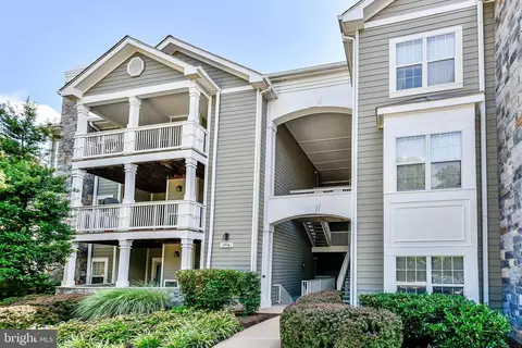 1716 Lake Shore Crest Dr #13, Reston, VA 20190