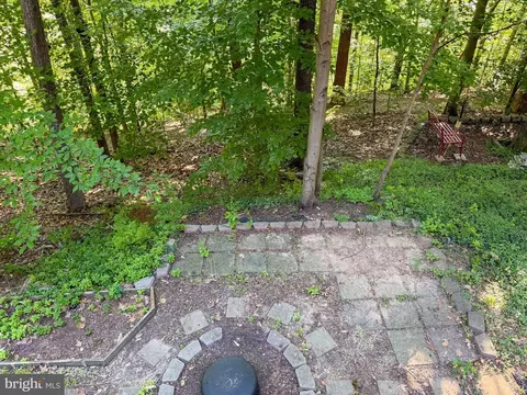 Exterior - 7986 Hidden Bridge Dr, Springfield, VA 22153 photo 4 of 7