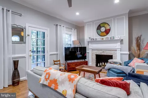 Living - 7986 Hidden Bridge Dr, Springfield, VA 22153 photo 2 of 2