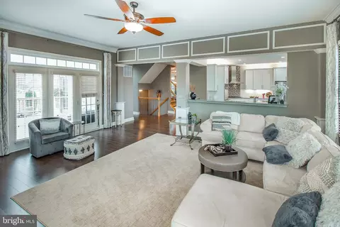 Living - 14049 Eagle Chase Cir, Chantilly, VA 20151 photo 1 of 3