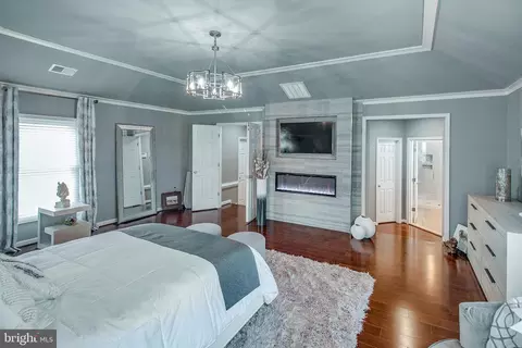 Bedroom - 14049 Eagle Chase Cir, Chantilly, VA 20151 photo 1 of 3