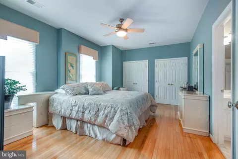 Bedroom - 14049 Eagle Chase Cir, Chantilly, VA 20151 photo 3 of 3