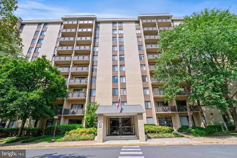 3100 S Manchester St #731, Falls Church, VA 22044