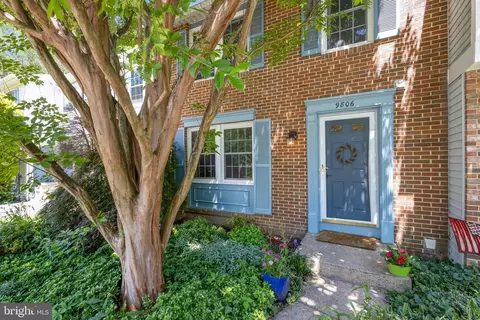 9806 Tara Ct, Burke, VA 22015