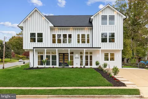 5405 Inverchapel Rd, Springfield, VA 22151