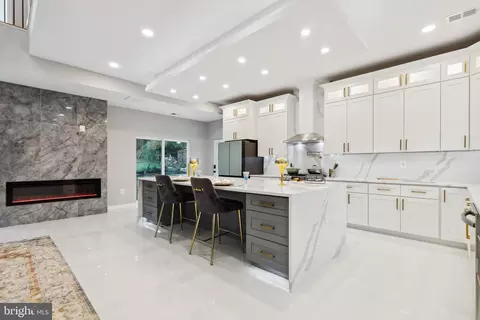 Kitchen - 5405 Inverchapel Rd, Springfield, VA 22151 photo 1 of 2