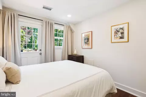 Bedroom - 6192 Hardy Dr, Mclean, VA 22101 photo 12 of 13