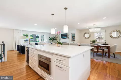 Kitchen - 6192 Hardy Dr, Mclean, VA 22101 photo 3 of 4