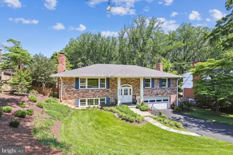 Exterior - 6192 Hardy Dr, Mclean, VA 22101 photo 22 of 31