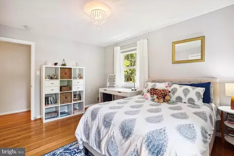 Bedroom - 6192 Hardy Dr, Mclean, VA 22101 photo 5 of 13