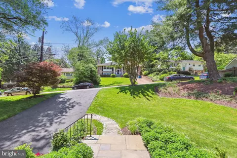 Exterior - 6192 Hardy Dr, Mclean, VA 22101 photo 27 of 31
