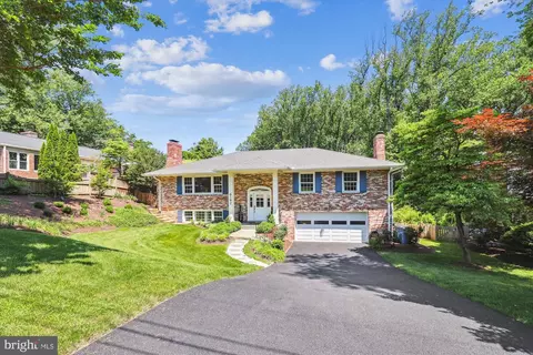Exterior - 6192 Hardy Dr, Mclean, VA 22101 photo 10 of 31