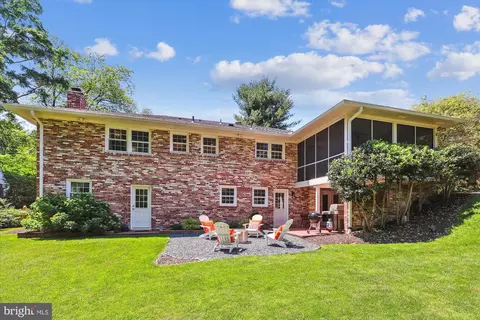 Exterior - 6192 Hardy Dr, Mclean, VA 22101 photo 12 of 31