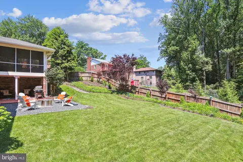 Exterior - 6192 Hardy Dr, Mclean, VA 22101 photo 13 of 31