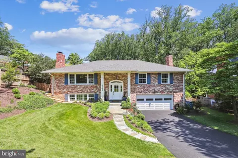 6192 Hardy Dr, Mclean, VA 22101