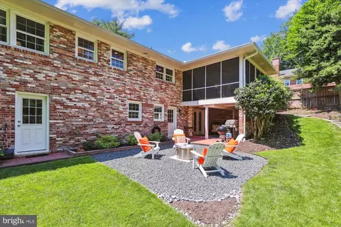 Exterior - 6192 Hardy Dr, Mclean, VA 22101 photo 25 of 31