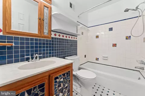 2216 Wheelwright Ct, Reston, VA 20191 photo 44