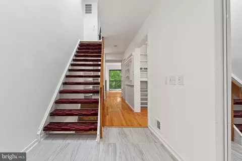 2216 Wheelwright Ct, Reston, VA 20191 photo 11