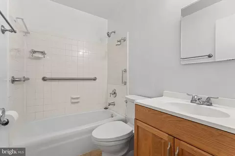 2216 Wheelwright Ct, Reston, VA 20191 photo 32