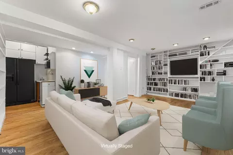 2216 Wheelwright Ct, Reston, VA 20191 photo 6