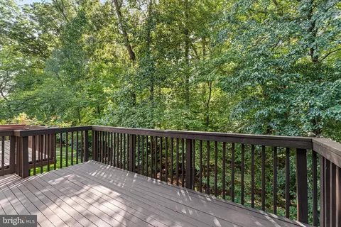 2216 Wheelwright Ct, Reston, VA 20191 photo 23