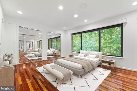 2216 Wheelwright Ct, Reston, VA 20191 photo 4
