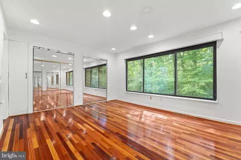 2216 Wheelwright Ct, Reston, VA 20191 photo 20