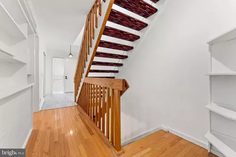 2216 Wheelwright Ct, Reston, VA 20191 photo 24