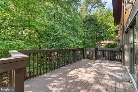 2216 Wheelwright Ct, Reston, VA 20191 photo 22