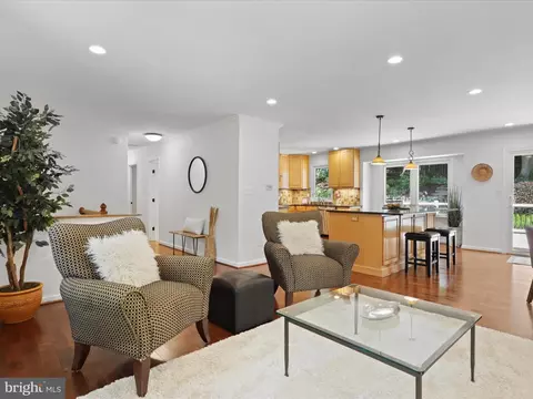 Living - 8814 Aquary Ct, Springfield, VA 22153 photo 1 of 7