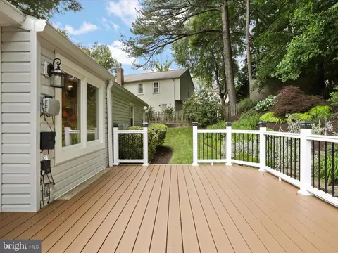 Exterior - 8814 Aquary Ct, Springfield, VA 22153 photo 4 of 11