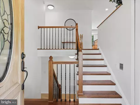 Entry Way - 8814 Aquary Ct, Springfield, VA 22153 photo 1 of 2