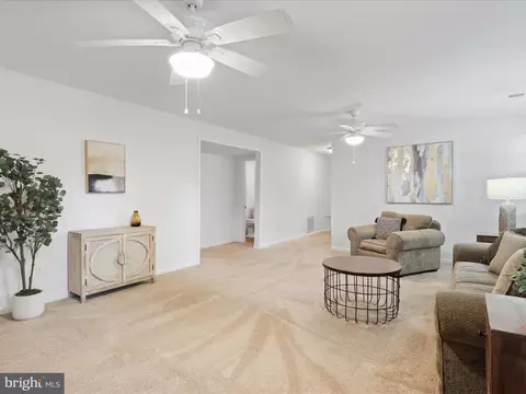 Living - 8814 Aquary Ct, Springfield, VA 22153 photo 6 of 7