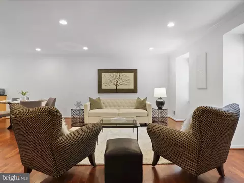 Living - 8814 Aquary Ct, Springfield, VA 22153 photo 2 of 7