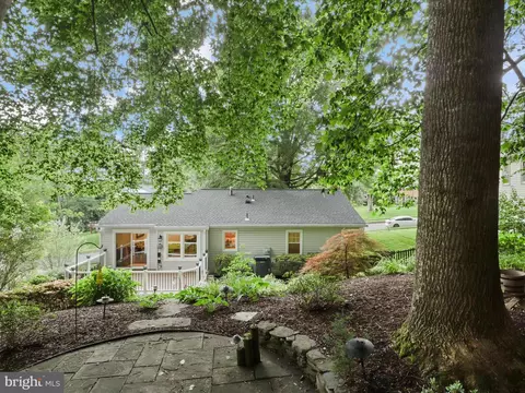 Exterior - 8814 Aquary Ct, Springfield, VA 22153 photo 8 of 11