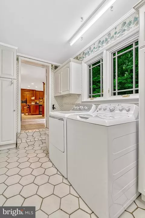 Other - 7719 Crossover Dr, Mclean, VA 22102 photo 7 of 29