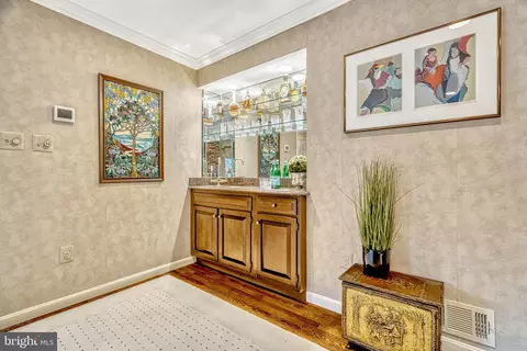 Entry Way - 7719 Crossover Dr, Mclean, VA 22102 photo 5 of 7