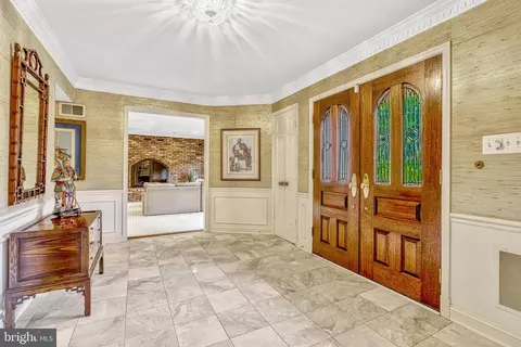 Entry Way - 7719 Crossover Dr, Mclean, VA 22102 photo 3 of 7
