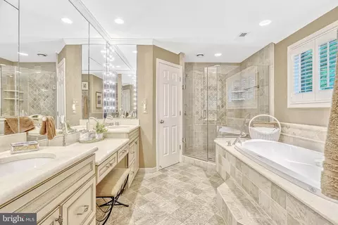 Bath - 7719 Crossover Dr, Mclean, VA 22102 photo 2 of 10