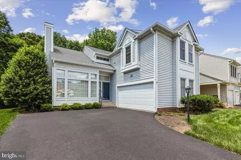 6510 Palisades Dr, Centreville, VA 20121