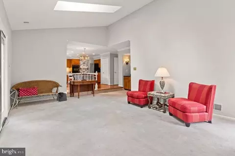 9828 Faust Dr, Vienna, VA 22182 photo 24
