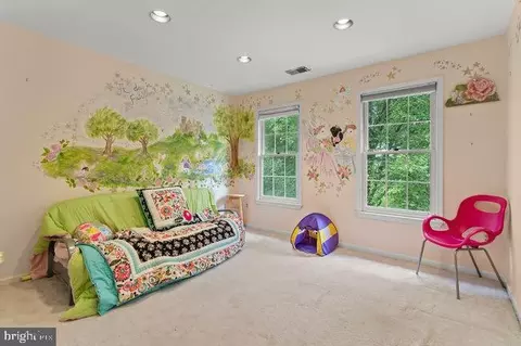 9828 Faust Dr, Vienna, VA 22182 photo 33