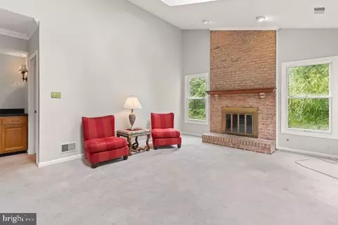 9828 Faust Dr, Vienna, VA 22182 photo 22