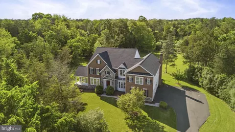 16456 Glory Creek Trl, Centreville, VA 20120