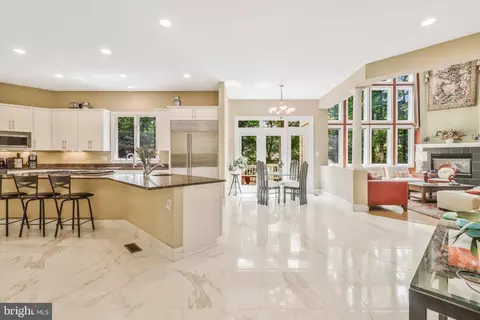 Kitchen - 7789 Solitude Ct, Mclean, VA 22102 photo 3 of 6